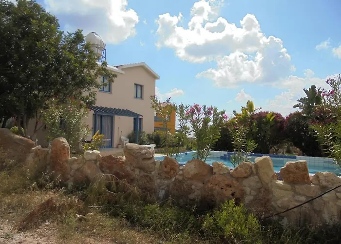 Queen Eyridiki Luxury Villa 1