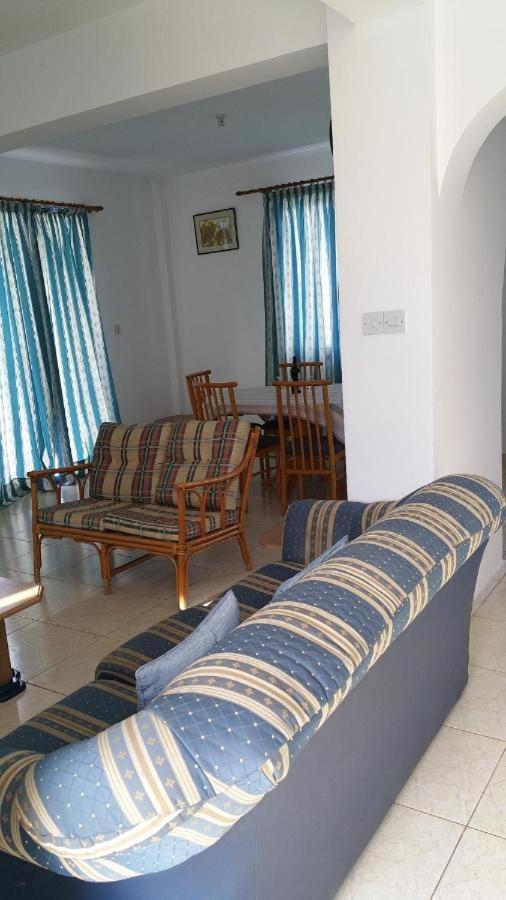 Queen Eyridiki Luxury 1 Willa Pafos