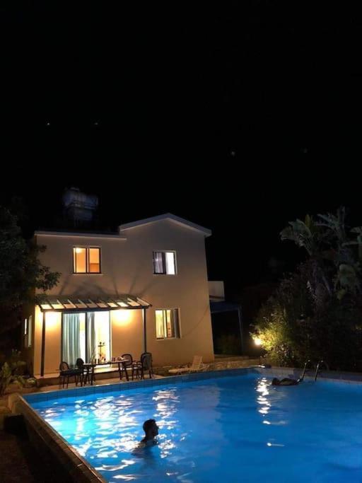 Queen Eyridiki Luxury 1 Willa Pafos